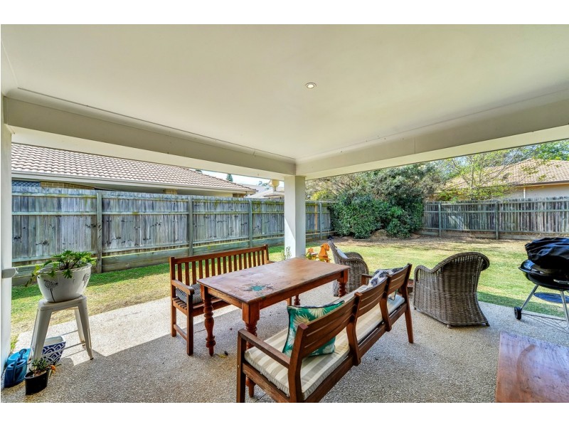 16 Brown Street, Moggill QLD 4070