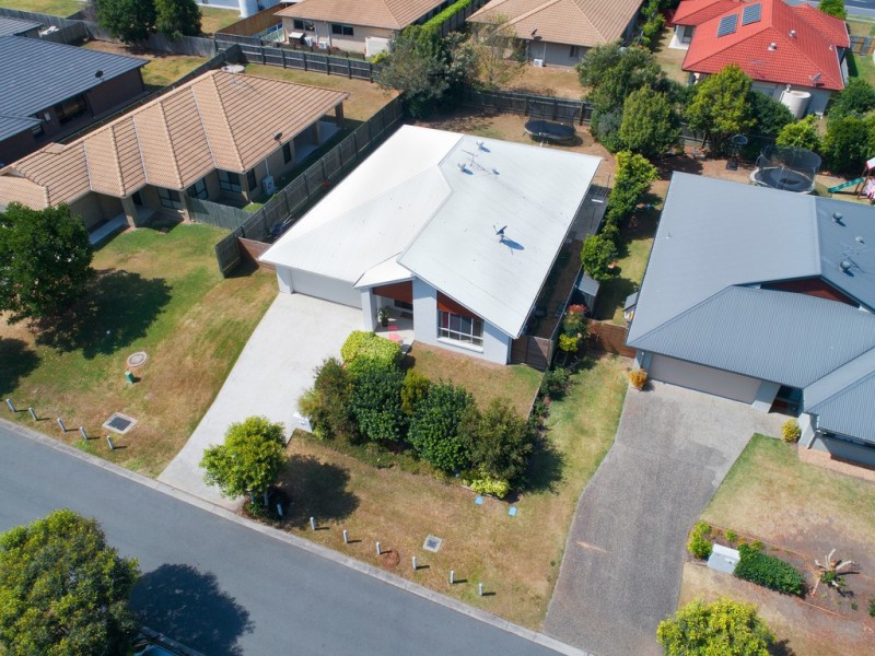 16 Brown Street, Moggill QLD 4070