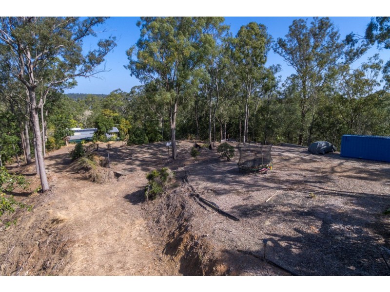 8 Pylara St, Fig Tree Pocket QLD 4069