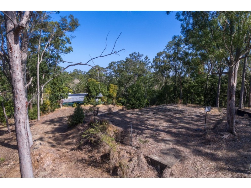 8 Pylara St, Fig Tree Pocket QLD 4069