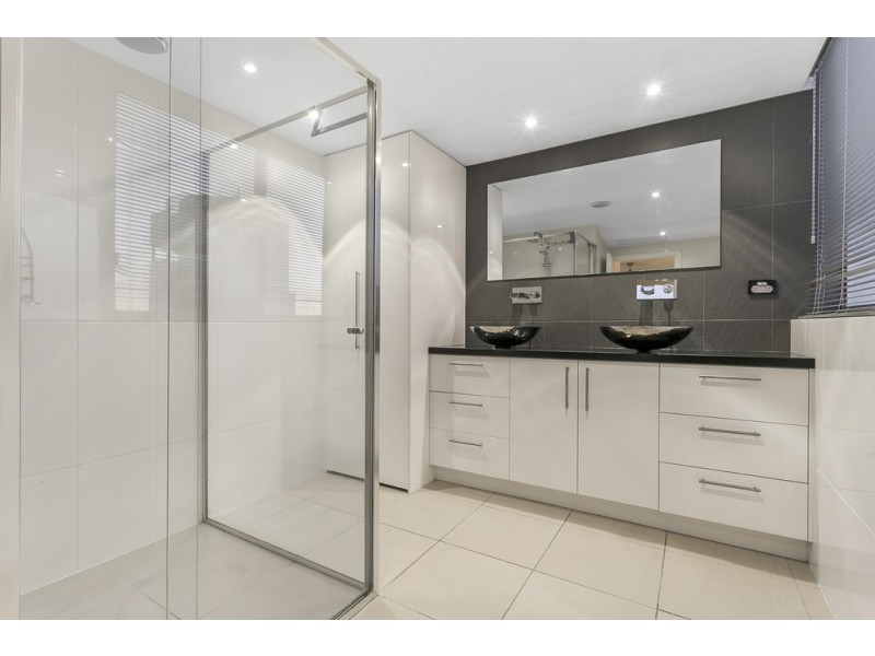 16/44 Benson Street, Toowong QLD 4066