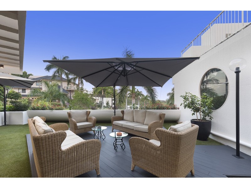 1/32 Tipuana Place, Bardon QLD 4065