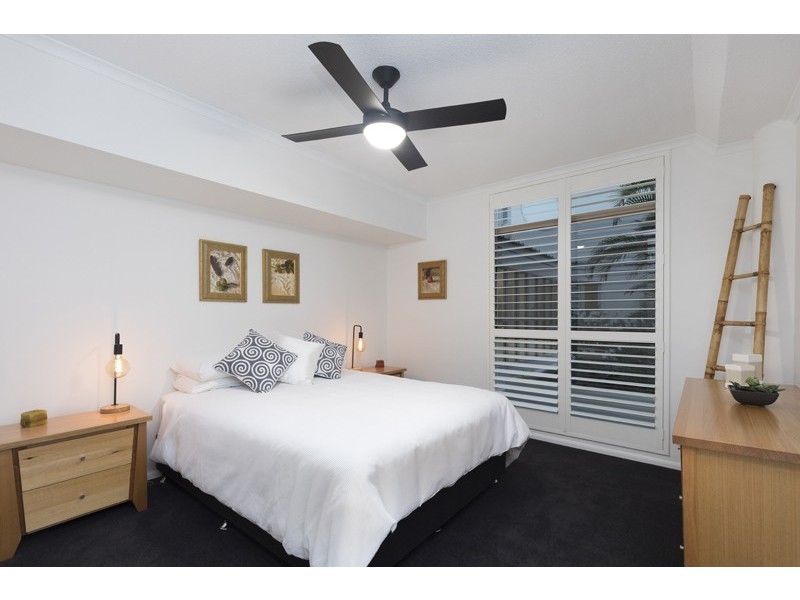 1/32 Tipuana Place, Bardon QLD 4065