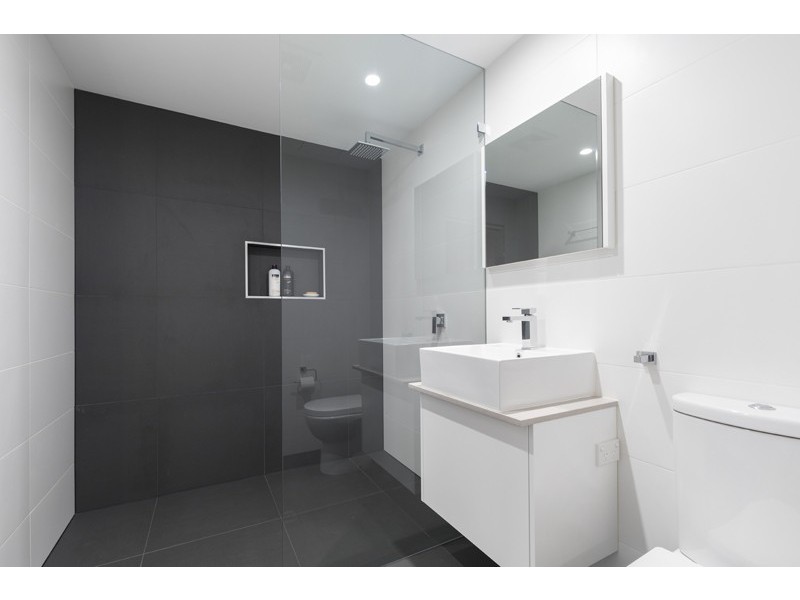 1/32 Tipuana Place, Bardon QLD 4065