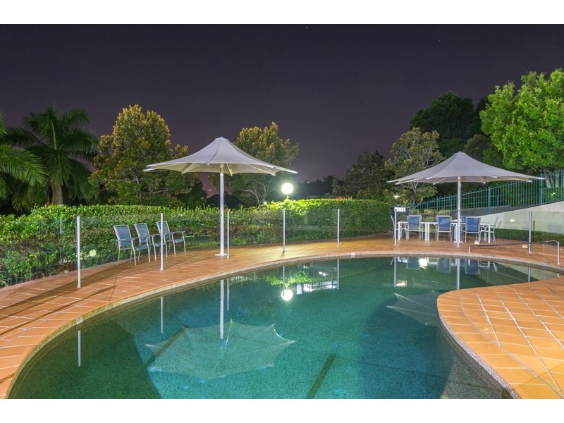 1/32 Tipuana Place, Bardon QLD 4065