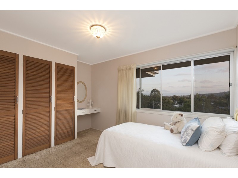 29 Grevillea Street, Everton Hills QLD 4053