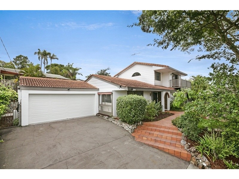 5 St David St, Kenmore QLD 4069