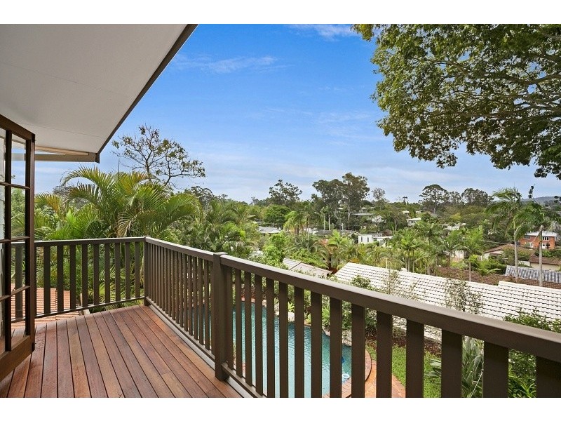 5 St David St, Kenmore QLD 4069