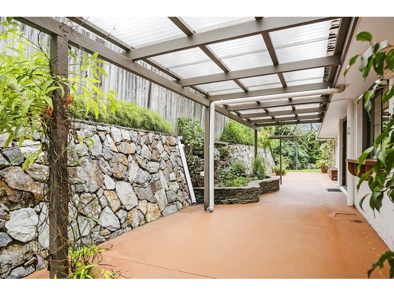 5 St David St, Kenmore QLD 4069