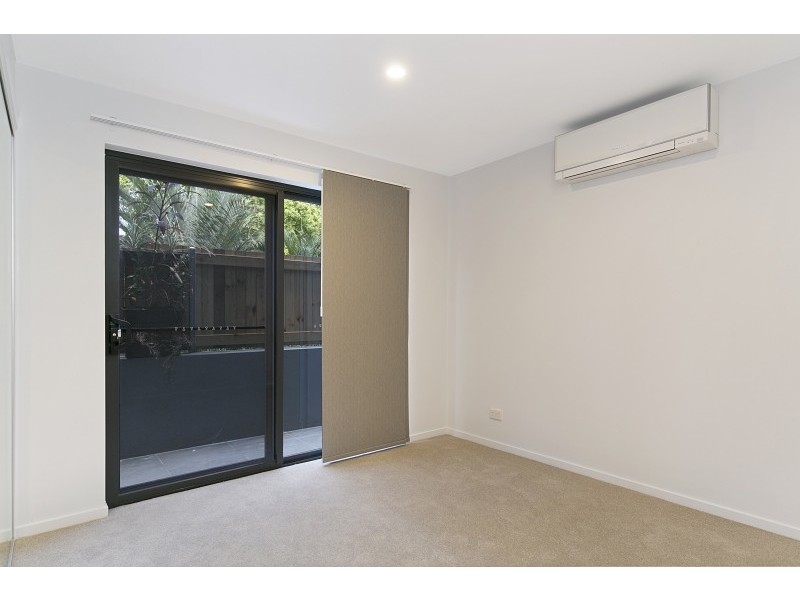 2/45 Clarence Road, Indooroopilly QLD 4068