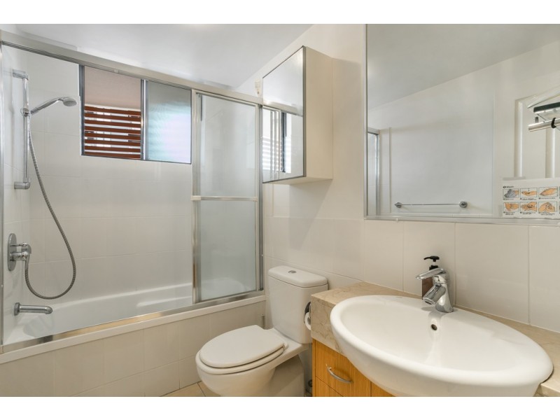 172/7 Land Street, Toowong QLD 4066