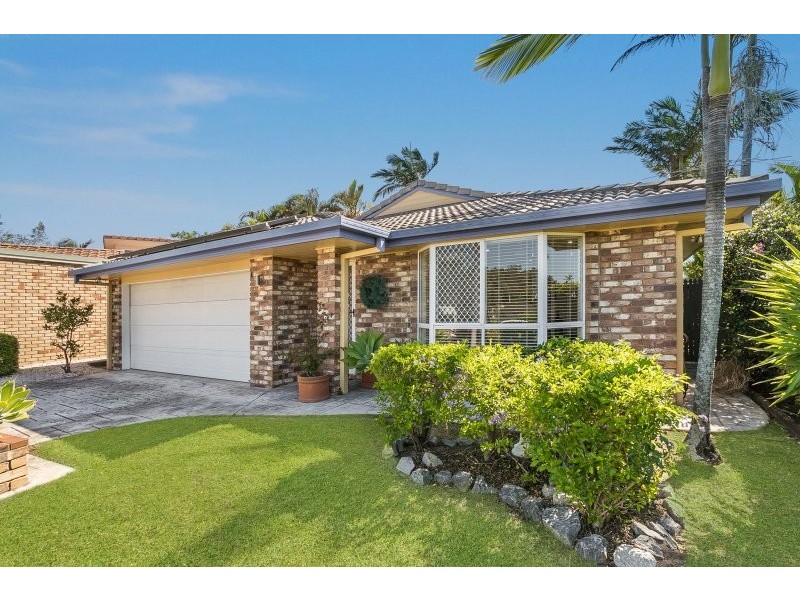 16 Forfar Street, Seventeen Mile Rocks QLD 4073