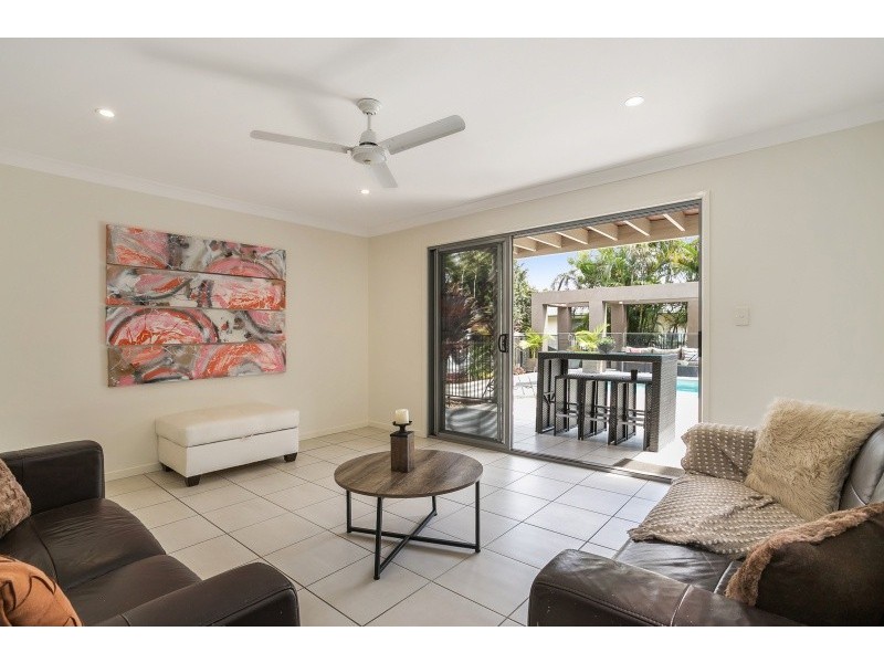 16 Nara, Kenmore QLD 4069