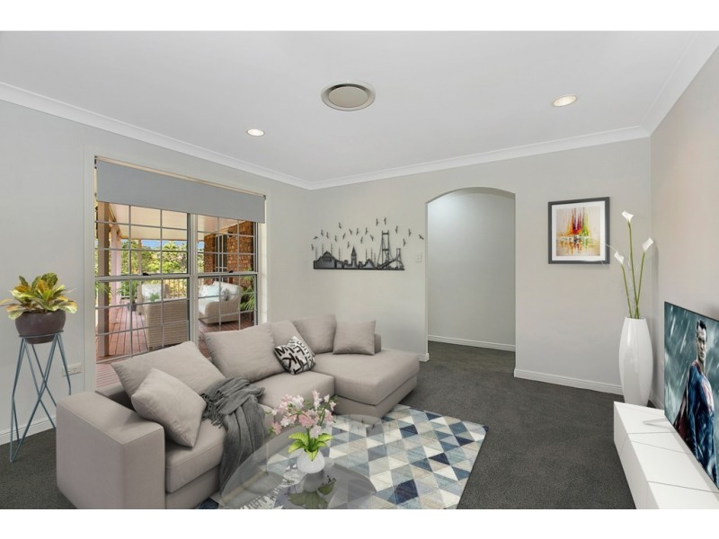 104 Creekside Street, Kenmore Hills QLD 4069