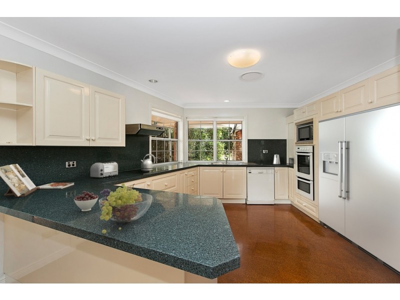 104 Creekside Street, Kenmore Hills QLD 4069