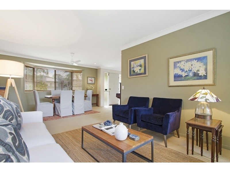 21 Brookfield Rd, Kenmore QLD 4069