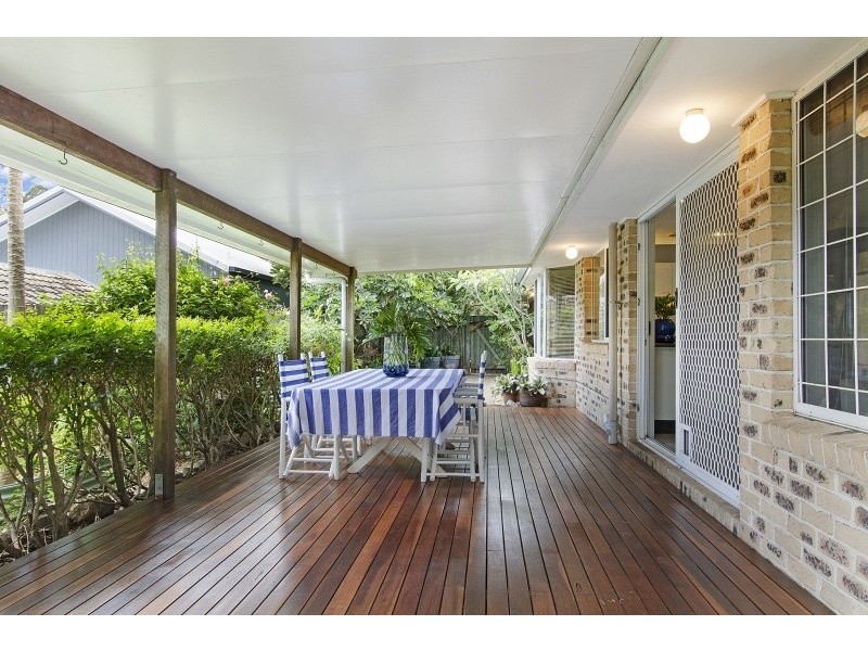 21 Brookfield Rd, Kenmore QLD 4069