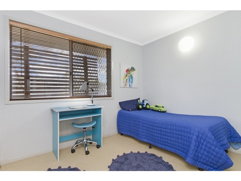 21 Brookfield Rd, Kenmore QLD 4069