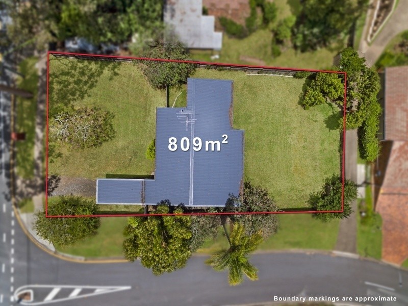 2 Fairweather St, Kenmore QLD 4069