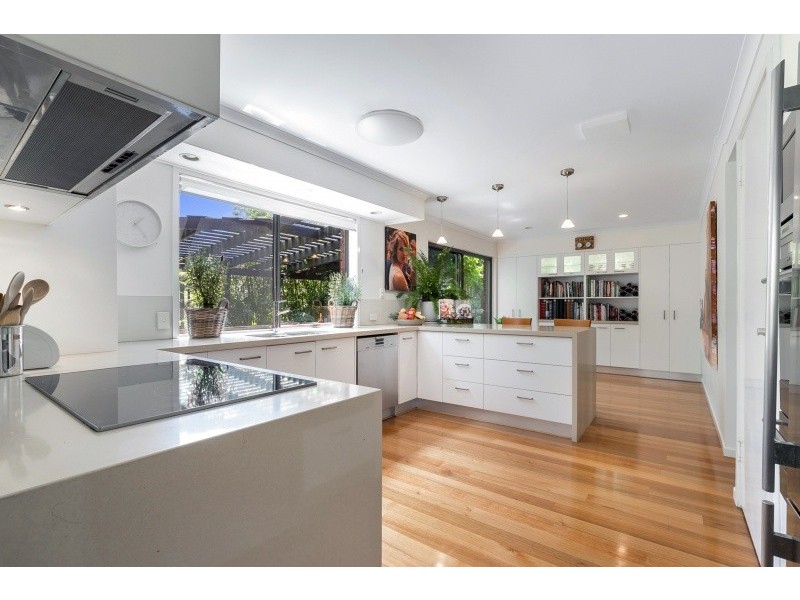 5 Tempest St, Chapel Hill QLD 4069