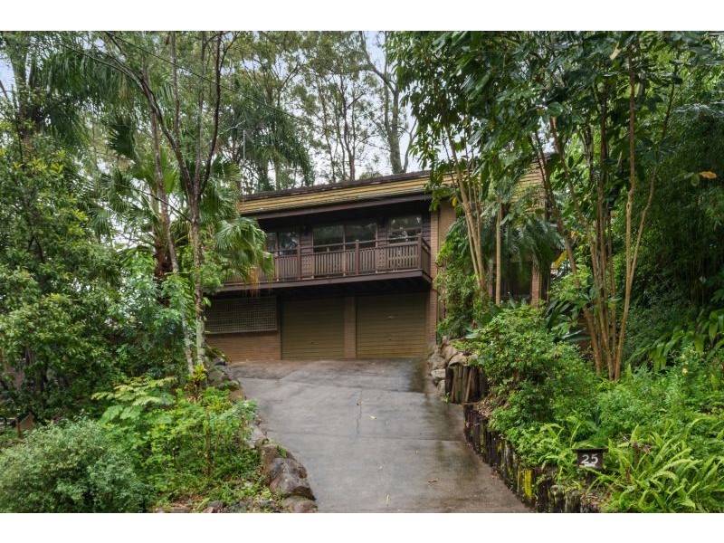 25 CLARINA STREET, Chapel Hill QLD 4069