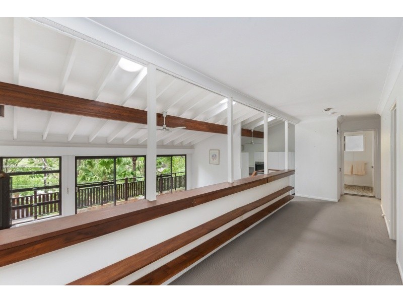 25 CLARINA STREET, Chapel Hill QLD 4069