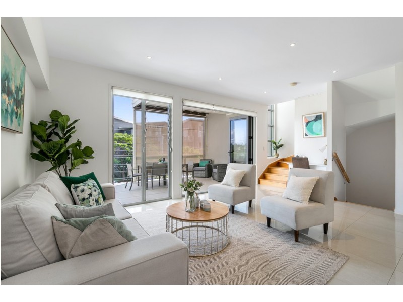 54 Keating Street, Indooroopilly QLD 4068