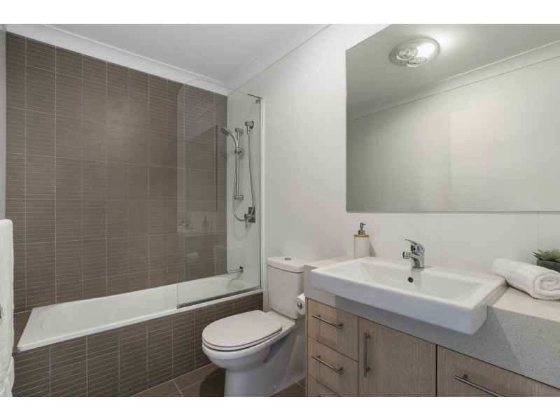 54 Keating Street, Indooroopilly QLD 4068