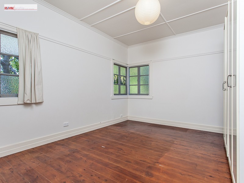 27 Stuartholme Road, Bardon QLD 4065