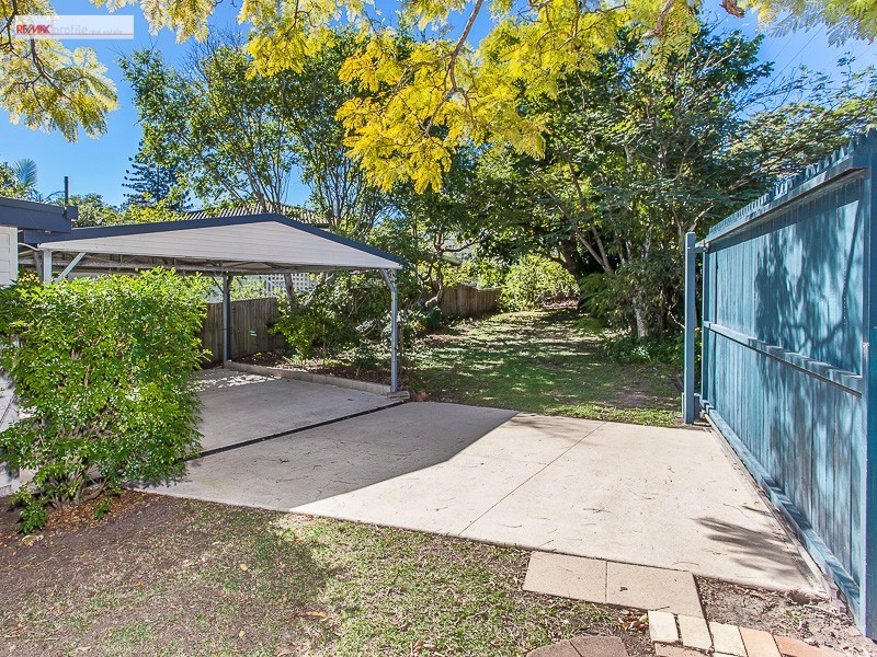 27 Stuartholme Road, Bardon QLD 4065