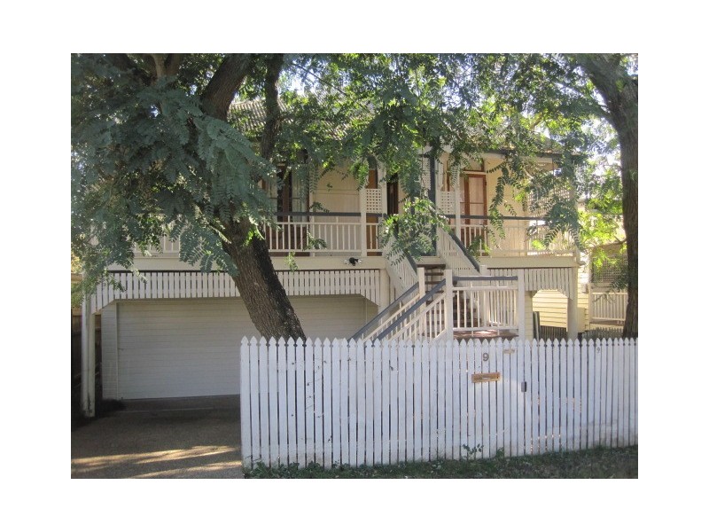 9 Macintosh Street, Auchenflower QLD 4066