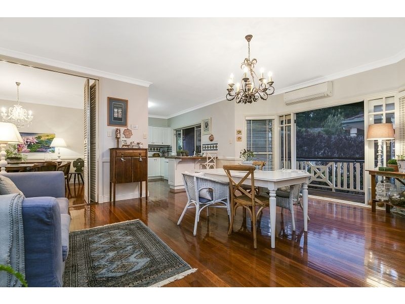 63 Drysdale Cr, Brookfield QLD 4069