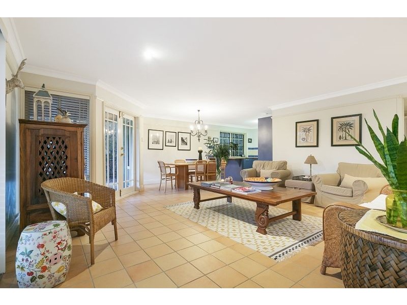 63 Drysdale Cr, Brookfield QLD 4069