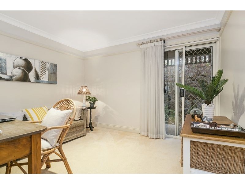 63 Drysdale Cr, Brookfield QLD 4069