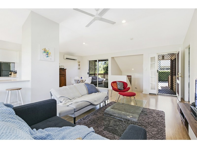 15/82 Russell Terrace, Indooroopilly QLD 4068