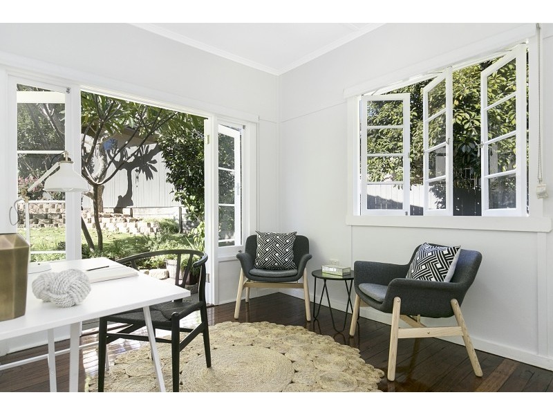 133 Royal Parade, Ashgrove QLD 4060