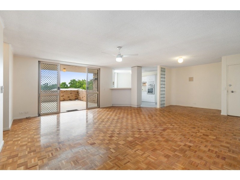 8/298 Swann Road, St Lucia QLD 4067