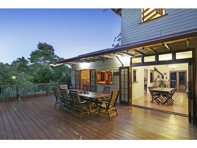 12 Tennis Avenue, Ashgrove QLD 4060