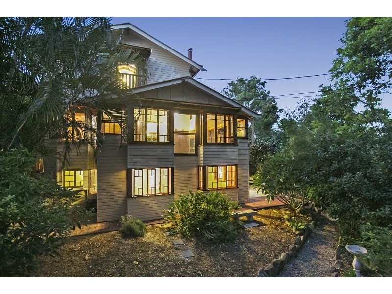 12 Tennis Avenue, Ashgrove QLD 4060