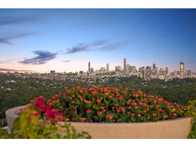 31/32 Tipuana Place, Bardon QLD 4065