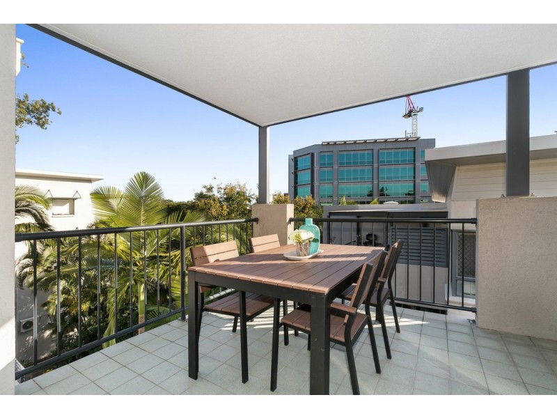 54/7 Landsborough Terrace, Toowong QLD 4066
