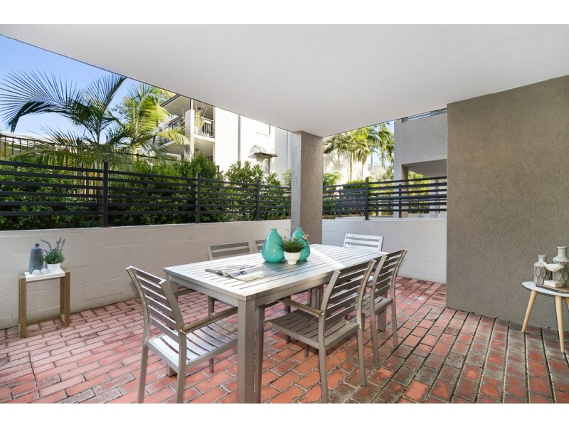 15/7 Landsborough Tce, Toowong QLD 4066