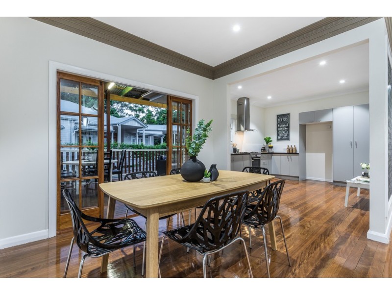 249 Fletcher Parade, Bardon QLD 4065