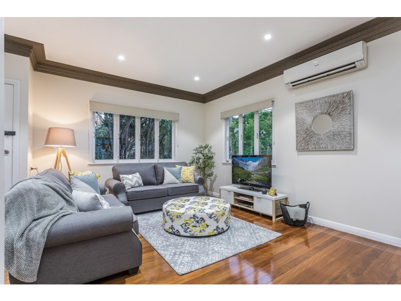 249 Fletcher Parade, Bardon QLD 4065