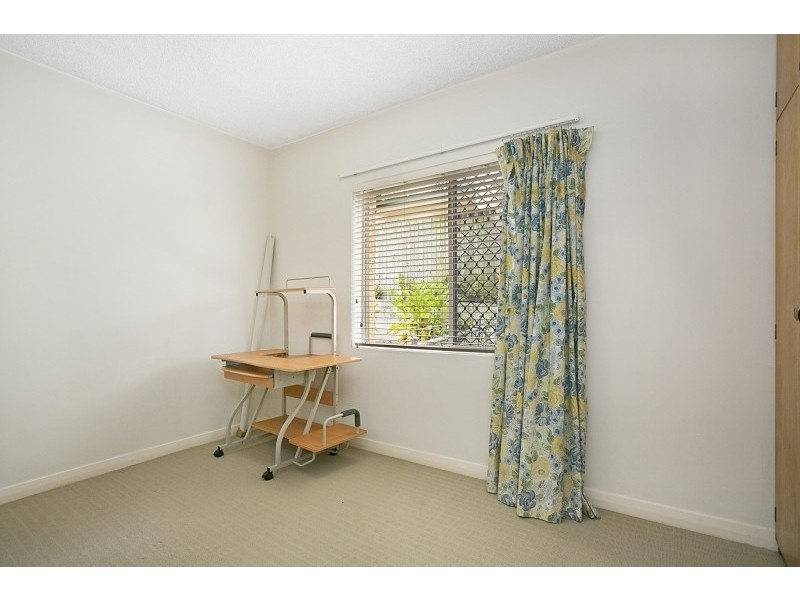 2/21 Glen Road, Toowong QLD 4066