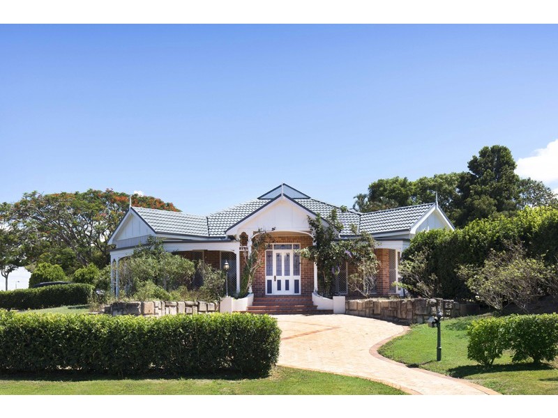 1 Winchcombe Avenue, Murrumba Downs QLD 4503