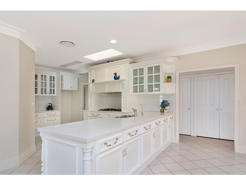 1 Winchcombe Avenue, Murrumba Downs QLD 4503