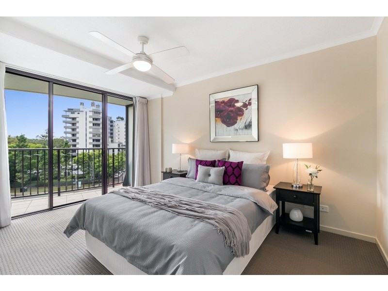 230/32 Patrick Lane, Toowong QLD 4066