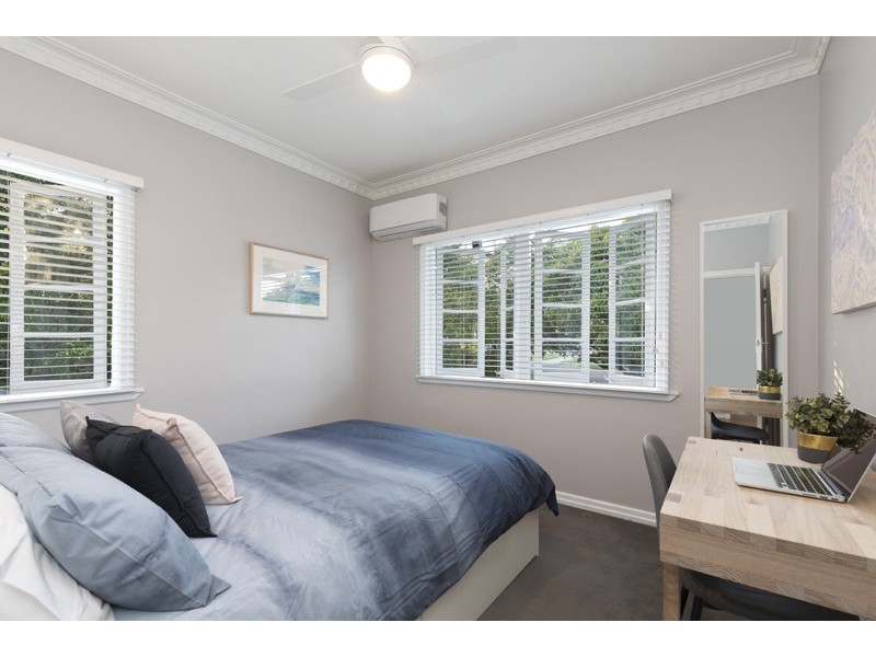 86 Heliopolis Parade, Mitchelton QLD 4053