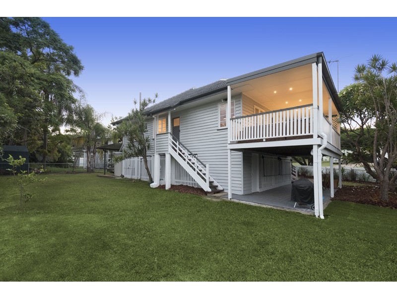 86 Heliopolis Parade, Mitchelton QLD 4053